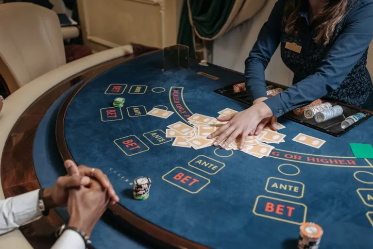 Baccarat Rules and Beginner Tips